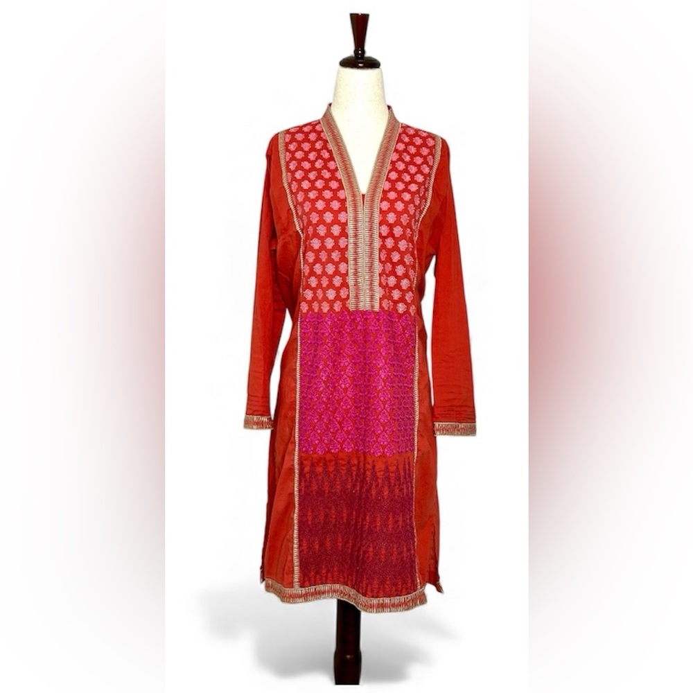 Khaadi Pret Embroidered Pakistani Kurta in Shades of Red, Pink, Orange, size 14
